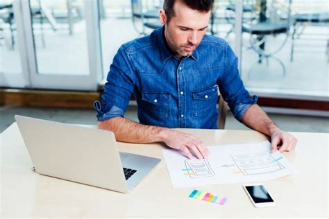 Using C.R.A.P Web Design For eLearning .